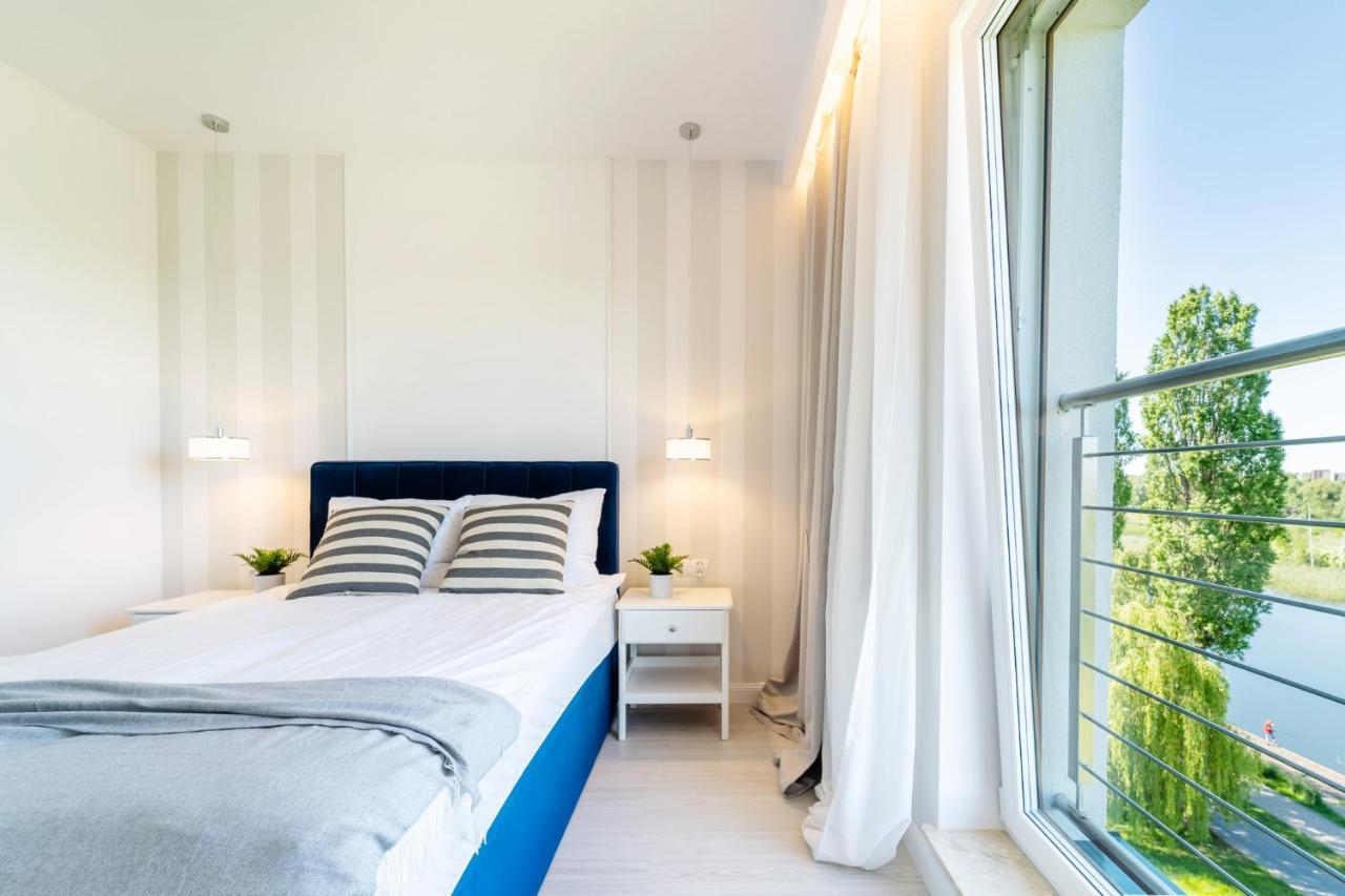 Belle View - 3Pok, Nawet 5 Lozek, Piekny Widok Na Rzeke, Tv55" Z Netflix I Max, Parking, Winda Apartment อิวาวา ภายนอก รูปภาพ